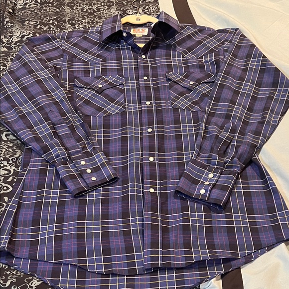 Ely Cattleman Men's Blue and Purple Plaid Button Down Shirt - Picture 2 of 9